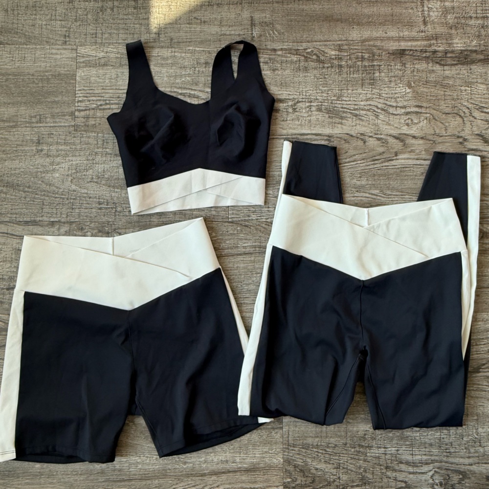 OYSHO Women's Black and White Athletic workout set High Waist V-Front..3 pcs set